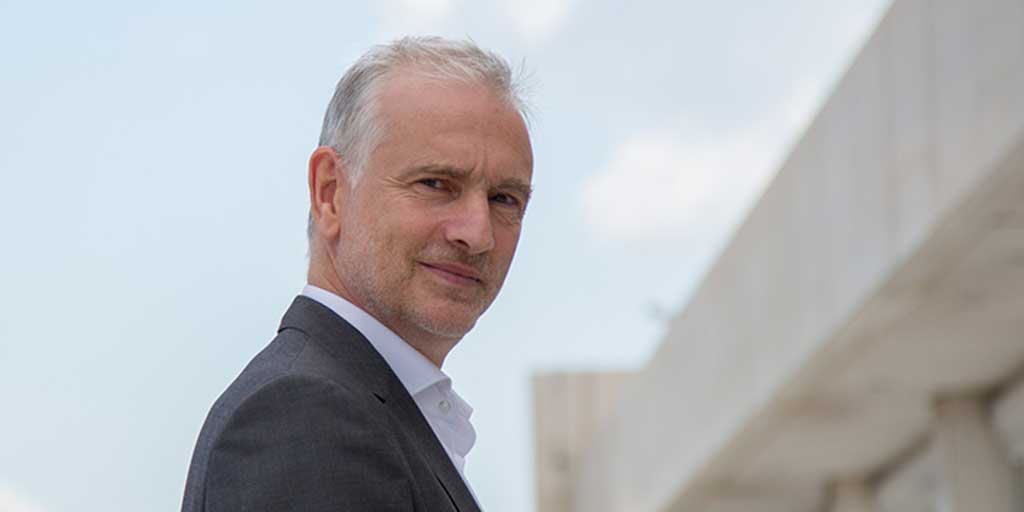 Stefanos Tsialis direttore